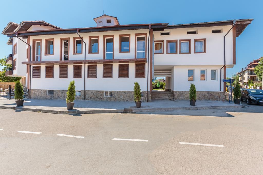 Hotel Chernomorets Bagian luar foto